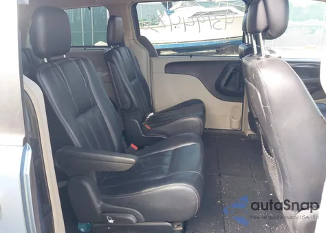 2012 Chrysler Town & Country Touring-L z USA, uszkodzony, nr VIN 2C4RC1CG8CR105960